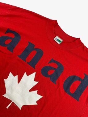 VTG Waves Men’s 100% Cotton Canada Maple Leaf Crew Neck T-Shirt Red • XL
